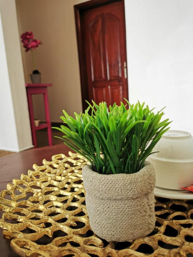 L'Address Hotell Cotonou Eksteriør bilde