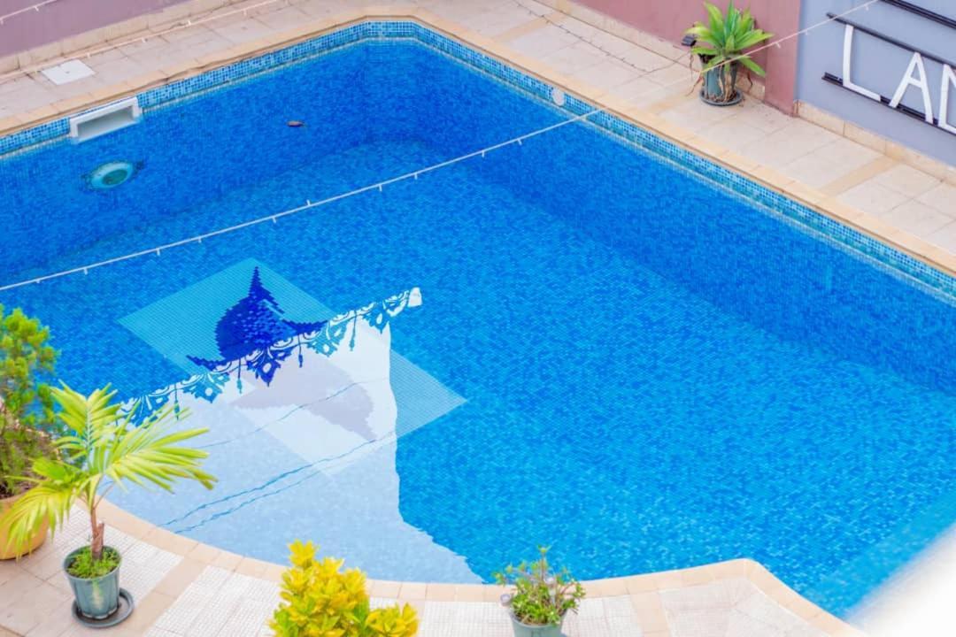 L'Address Hotell Cotonou Eksteriør bilde